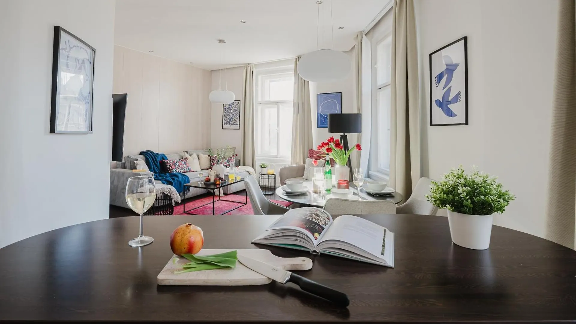 Prague Days - Stylish Apartment - Netflix - Hip District 0*,